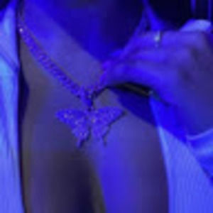 Meet your Posher, Aisha